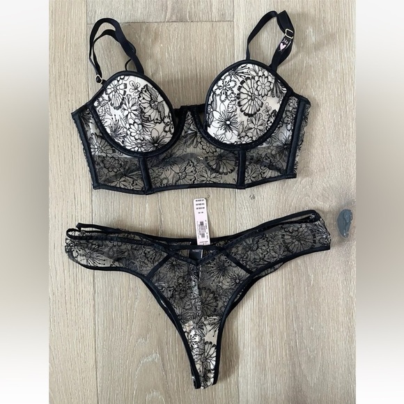 Victoria's Secret Luxe Lingerie Floral Embroidered Long Line Bra set 34B/ M - Picture 3 of 5